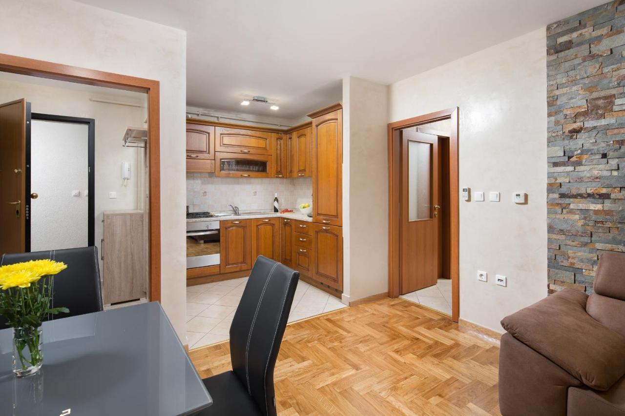 Luxury Apartments Casablanca/Vivaldi Pula Exterior foto